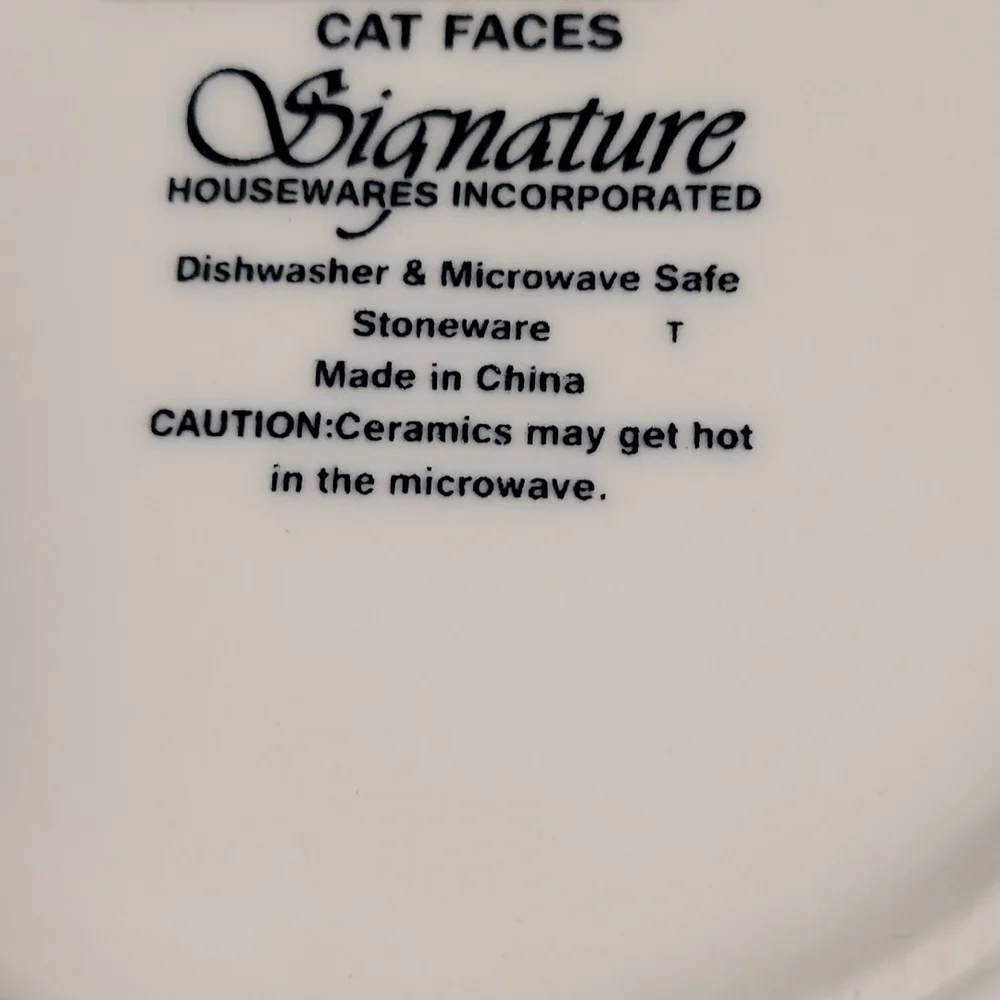 Signature cat faces